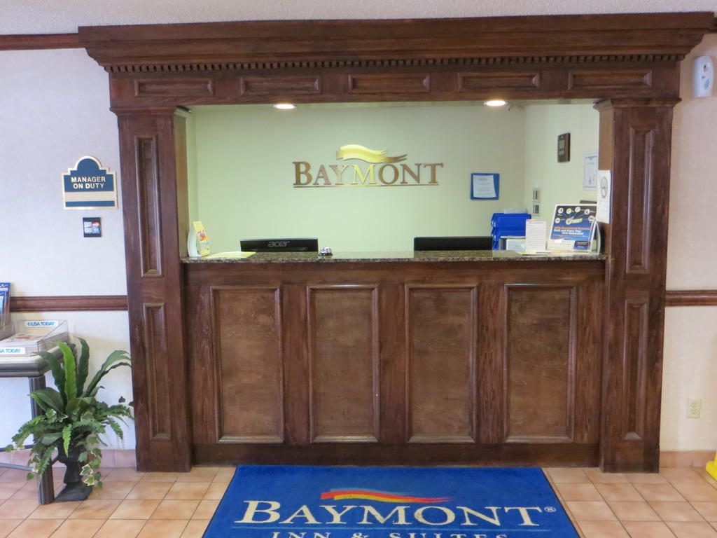 Baymont By Wyndham Kalamazoo West Exterior foto